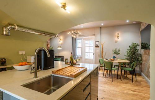 Commandery Vaults - Luxury Apartment in City Centre with SKY TV - Foto 30