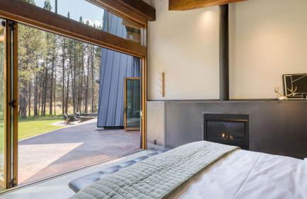 Newly Built • Sauna • Hot Tub • Cold Punge Lazy River Glamp-House by AvantStay - Foto 44