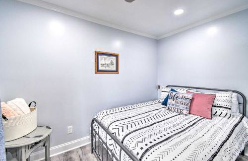 Relaxing Riverfront Cottage with Boat Dock! - Foto 11