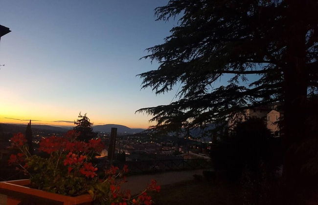 Sale! Beautiful 2-bed Apartment With Pool Access - Photo 34