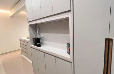 Apto em Bertioga com AC e Wi-Fi - 300m da praia - Photo 13