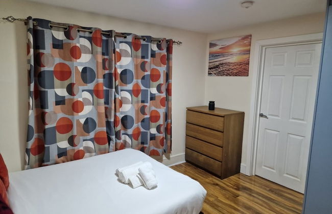 Deluxe 1-bed Apartment in Greenford - Foto 3