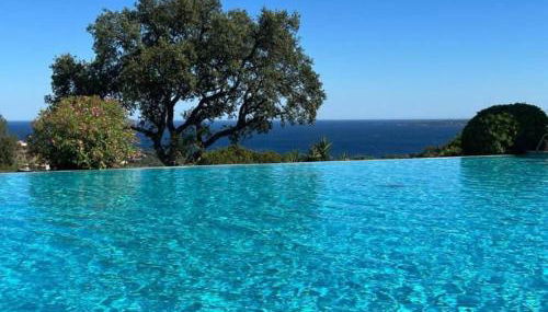 APPARTEMENT CLIMATISE - TERRASSE AVEC APERCU MER - GOLF DE ST TROPEZ - Foto 2