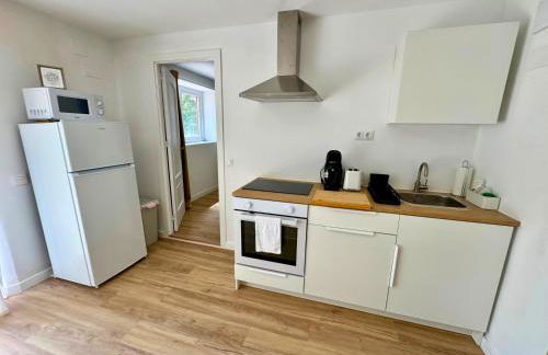 Newly renovated guest apartment at villa with great location! - Photo 5