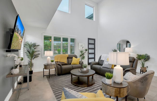 Soaring 2-level Point Venture Home on Lake Travis - Foto 8