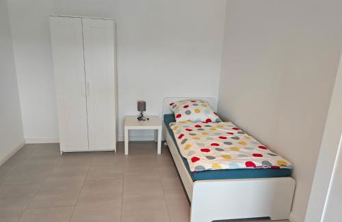 Siegen - Geisweid Work and stay Neu Modernisiert 3 Schlafzimmer Badezimmer Wohnzimmer Balkon - Foto 42