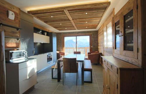 ODYSSEE B203 Vaste appartement en vieux bois sur les pistes, vue panoramique - Foto 1