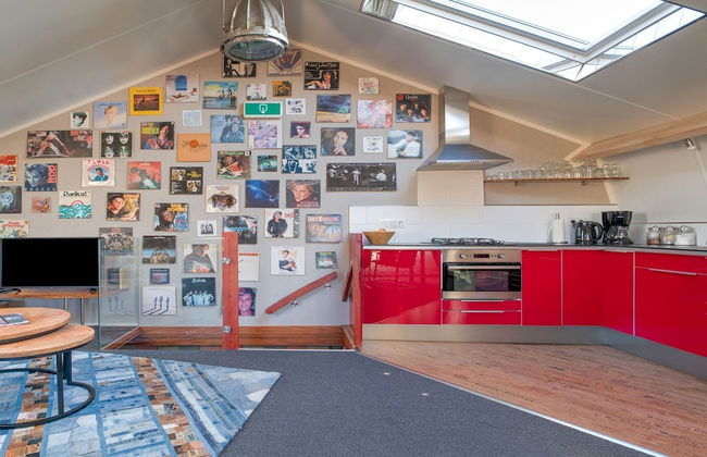 Home With Vinyls, Bikes and Waterways - Foto 7