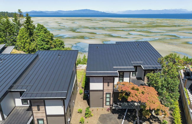 Sunrise Ridge Waterfront Resort - Photo 10