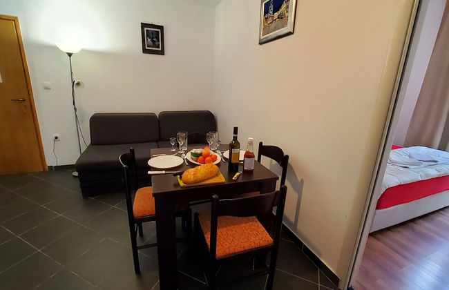 Apartment 4 Sleeps 4 Guests - Photo 27