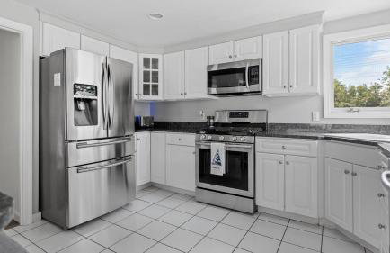 Newport Beach House with Huge Yard - Foto 17