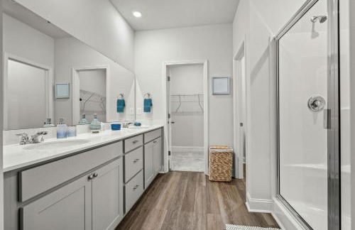 Little River 3BR Villa with Outdoor Movies & Fire Pit, Indoor Fire Place, Arcades, & Beach! - Foto 29