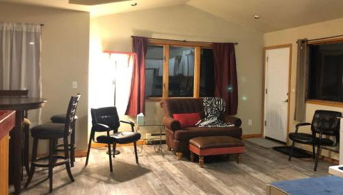 Nugget Place-Includes three separate two bedroom units near Mendenhall Glacier-DISCOUNTS ON TOURS! - Foto 3