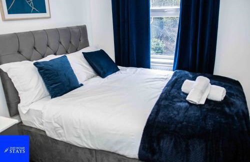 2ndHomeStays- Stoke-on-Trent-A Serene 3 Bed House with a Garden View-Suitable for Contractors-Relocation Families-Group of Friends-Sleeps 6 - 16 mins to J15 M6 and 36 mins to Alton Towers Resort - Foto 3