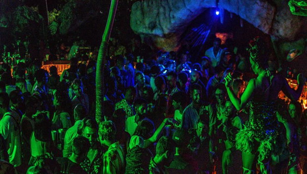 Cenote Party at Maroca – Open Bar + Skip the Line - Foto 5
