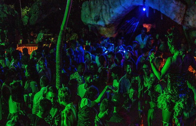 Cenote Party at Maroca – Open Bar + Skip the Line - Foto 5