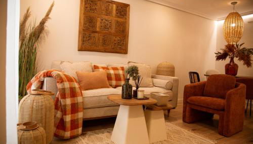 Hidden Gem GRAN TEATRO FALLA SUITES by ApartmentsinCadiz - Photo 4