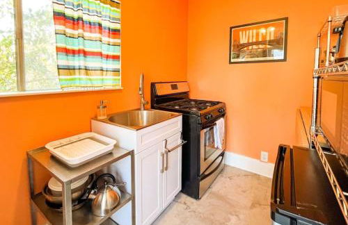 Peaceful 1BR Suite, Yurt and Barn in Cypress Park - Foto 17