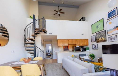 Cozy 2BR condo w/ valley views - Foto 7