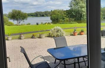 THE LAKE HOUSE: a delightful and peaceful retreat. - Foto 9