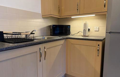 2 Bedroom Flat Free Parking Close to Gatwick - Foto 6