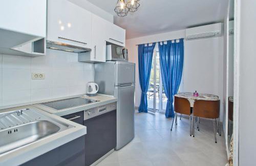 Island Hvar Seaside Villa Levanda with Beach, Pool & Seaview - Photo 55