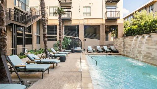 Charming 1,100 sq ft apartment near to The Shops at Legacy - Foto 1