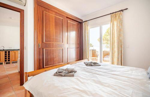 Gigantische Villa mit Meerblick, Panoramablick & Pool-Oase - Foto 24