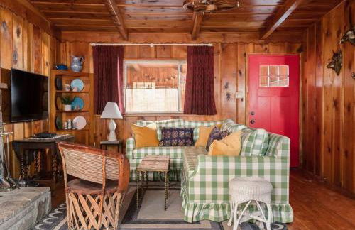 Twin Pines Casita - Big Yard, View, Porch, Hot Tub, & Charm - Foto 27