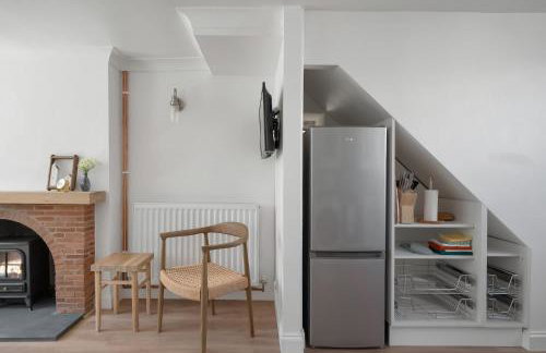 Serene Cottage Nr the Waterfront Topsham - Photo 21