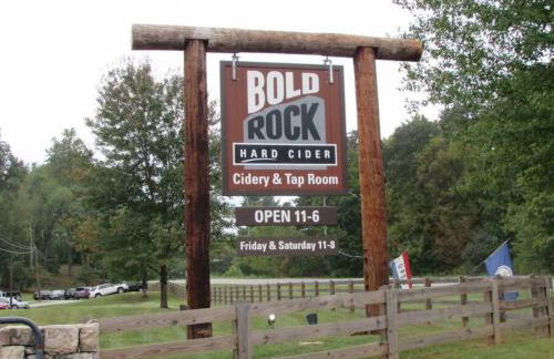 Stoney Creek Cottage Wintergreen w EV Charger - Foto 94