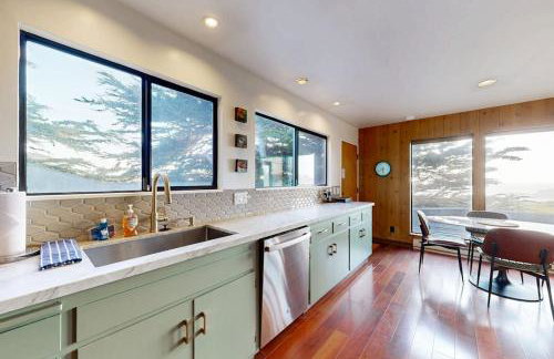 Bowsprit Retreat - Photo 19