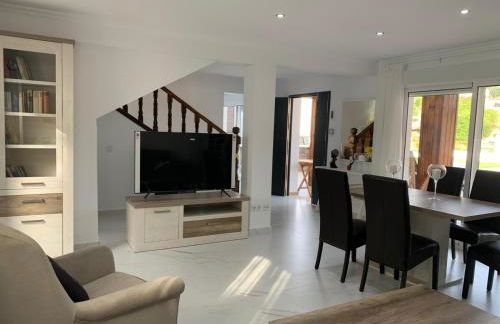 Los Nísperos - Photo 24