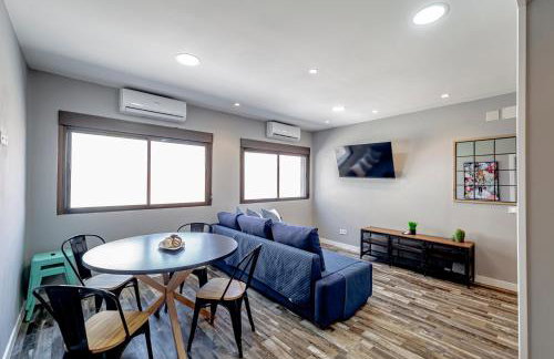 Moderno cerca Santiago Bernabéu- Apartamento AZCA - Photo 2