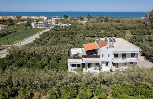 Sol Luxury Apartment - close to the beach with a private heated mini pool - Foto 76