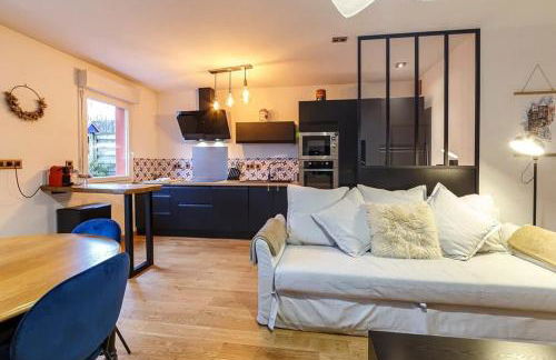 Le Saint Cyr - bel appartement, parking & terrasse - Foto 6