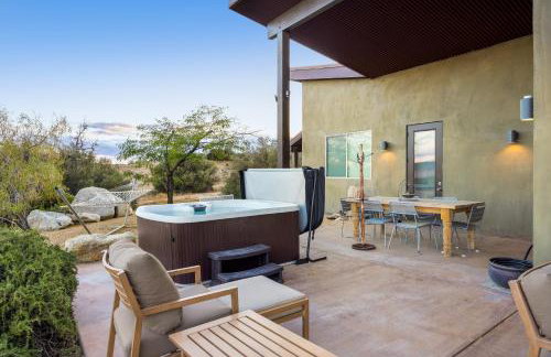 Jackalope Junction-Pool, Hot Tub, Fire Pit, BBQ & Desert Views! home - Foto 26