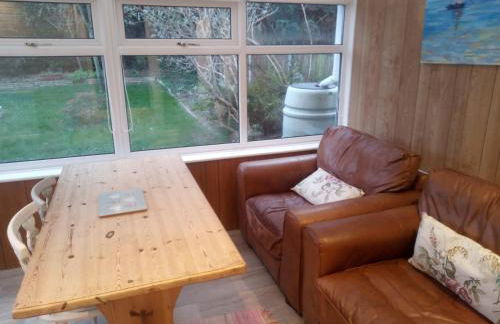 Beautiful 3-Bed Bungalow Kessingland rural retreat - Photo 7