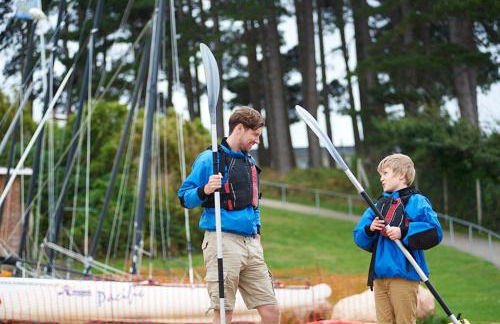 Family Seaside Retreat Private Stay at 5-Star Rockley Holiday Park Poole - Photo 33