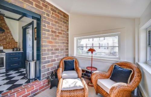 Radiant Gloucester House with Private Porch! - Foto 22