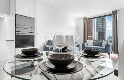 2 BR Apt By Regal Realms Short Lets & Serviced Accommodation London 18th Floor Sky View with Rooftop Access & Gym - Foto 3