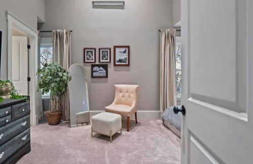 Cleveland Escape - Hot Tub - Karaoke Machine - Sleeps 12 - Foto 78