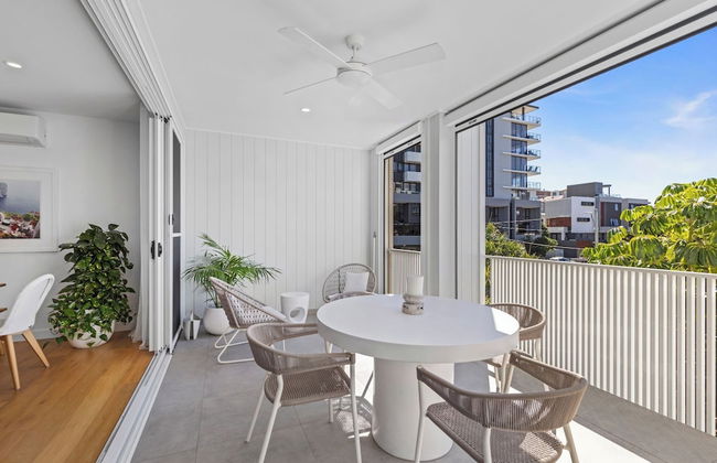 Palm Beach Luxe Townhouse walk to Beach - Photo 14