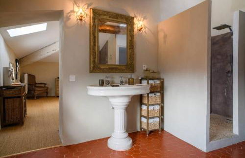 Luxurious Provencal Village House, Walk to Village Pool - Foto 16