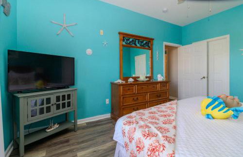 Resort Living Cozy Private Stay in Prime Location - Photo 21