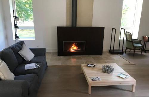 Le Pressoir du Château de Neuville - Piscine chauffée - Jeux - Forêt - Foto 42