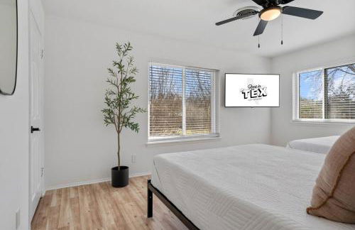 Luxury Austin Retreat w Pool, Games, Sleeps 12 - Foto 18