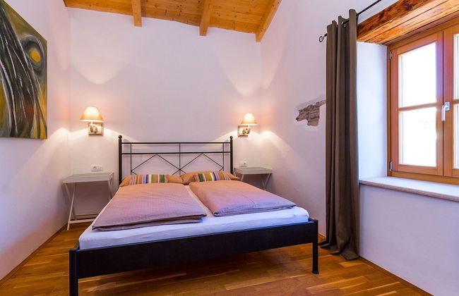 Beautiful Villa Consisting of two Houses With Private Pool, Near Pula and Beach - Foto 9