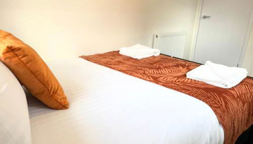 Entire 5 Bed New Home - Southampton Centre - 4BDRM - Foto 5