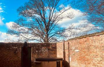 Courtyard House- Luxury Holiday House with floodlit Tennis court - Foto 62